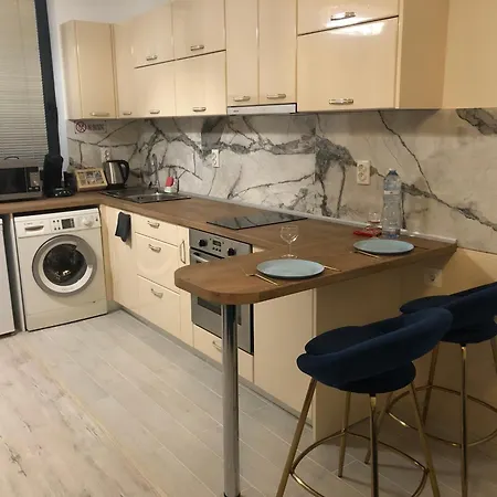 Apartment Moonlight-apartmant,burgas-sarafovo *